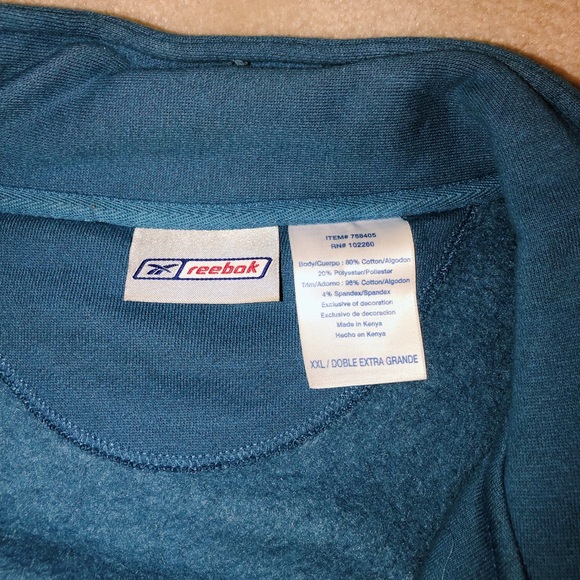 Cropped Reebok half zip sweatshirt. - Picture 3 of 5